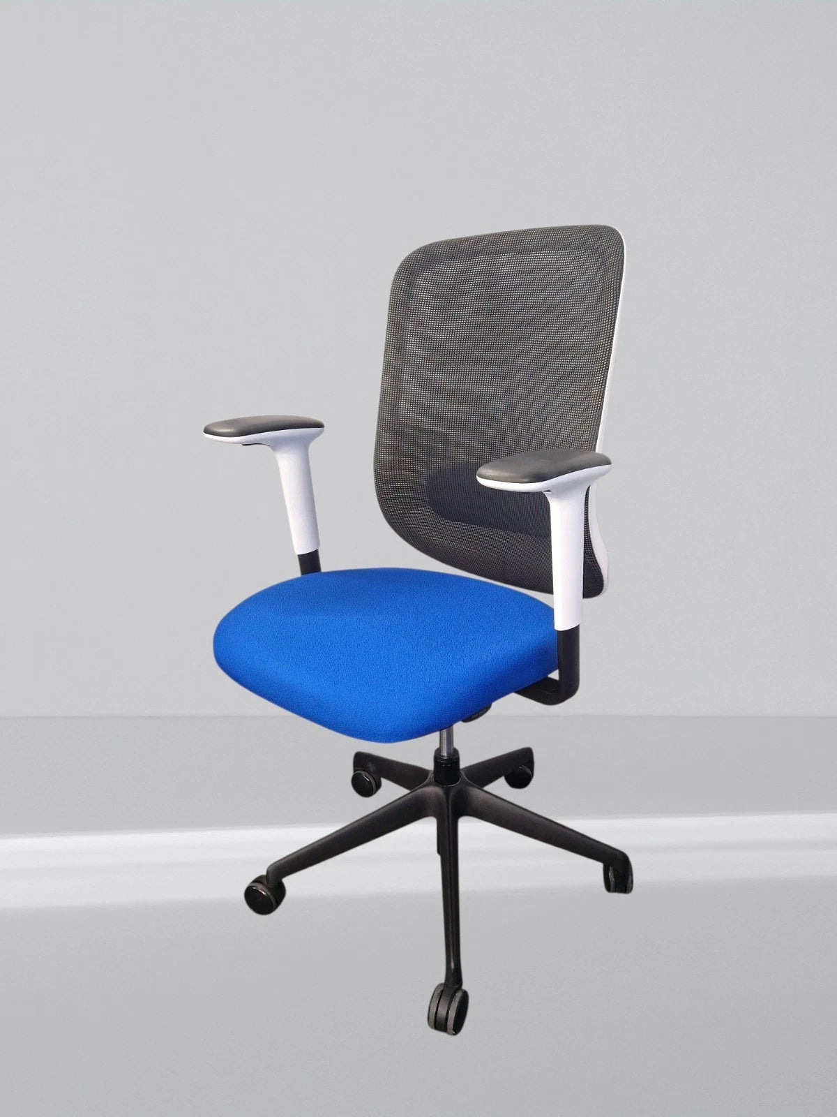 Orangebox Do White Frame New Blue Fabric Seat