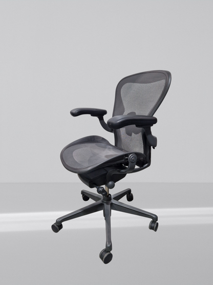 HERMAN MILLER AERON REMASTERD SIZE B