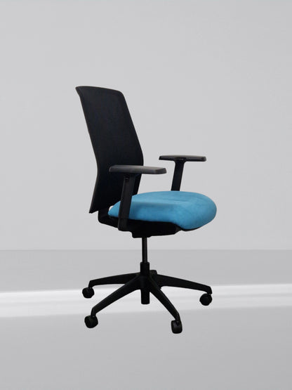 Boss Design Tauro In New Blue Fabric 2022 Model