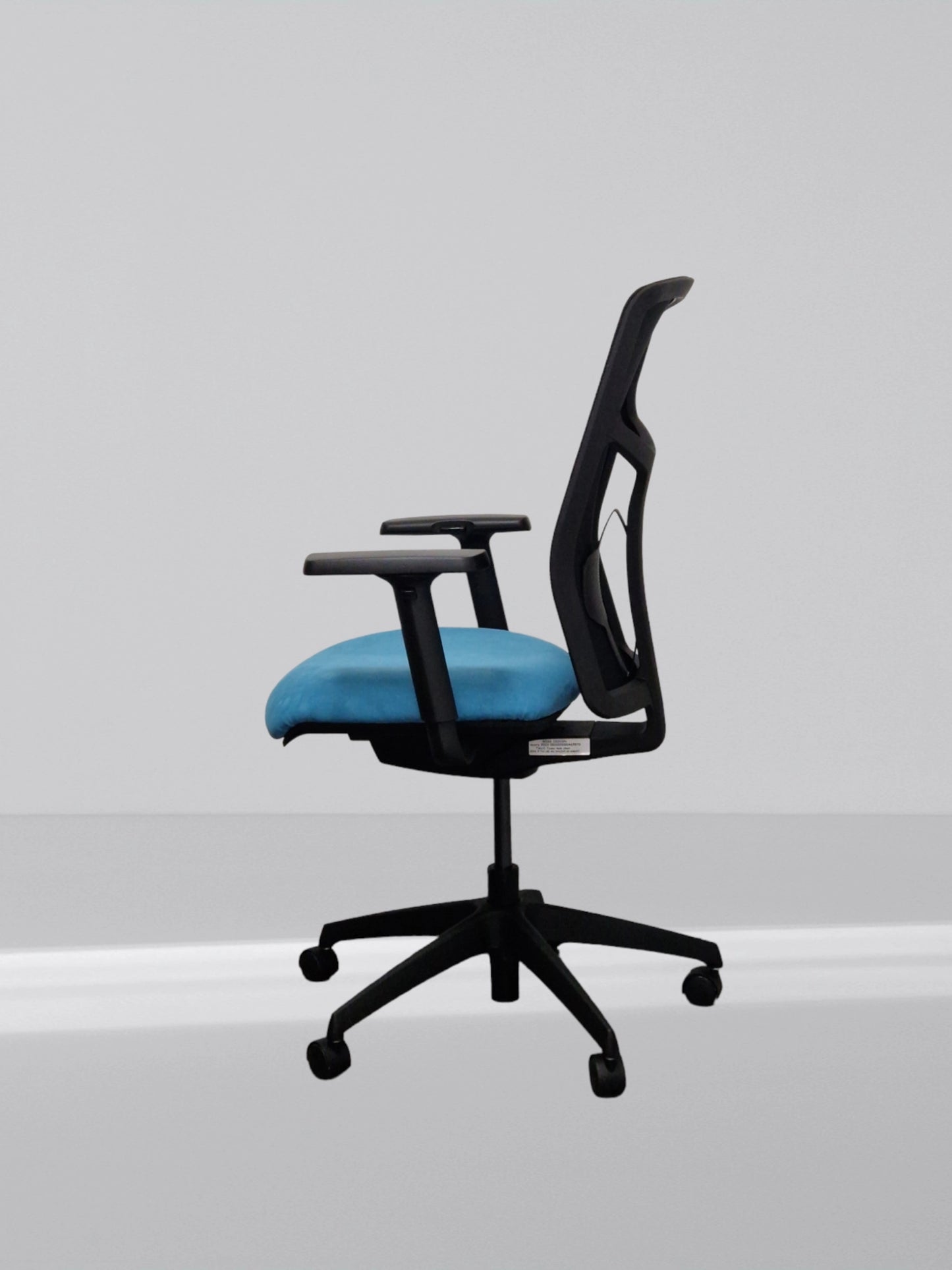 Boss Design Tauro In New Blue Fabric 2022 Model