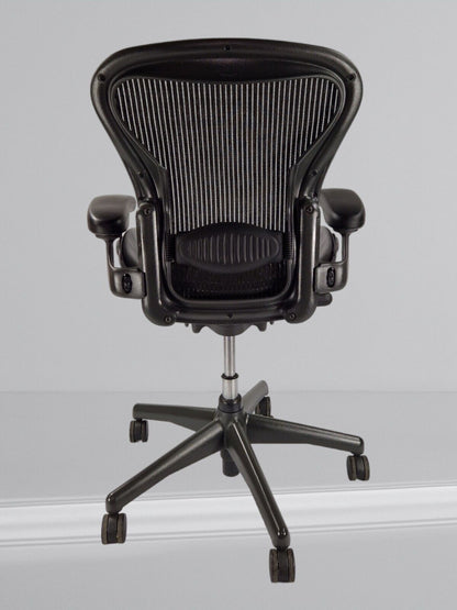 HERMAN MILLER AERON SIZE A FULLY LOADED