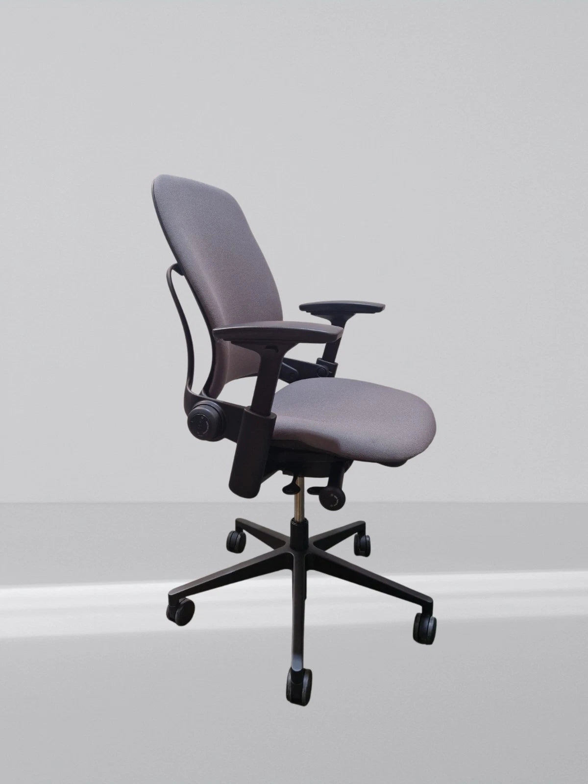Steelcase leap v2 height adjustable arm in new Grey fabric