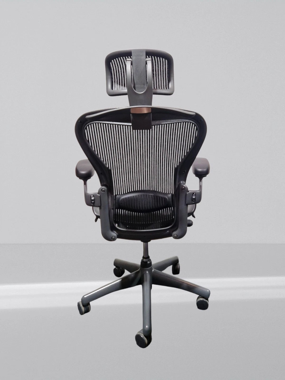 HERMAN MILLER AERON SIZE B FULLY LOADED WITH HEADREST REFURBISHED