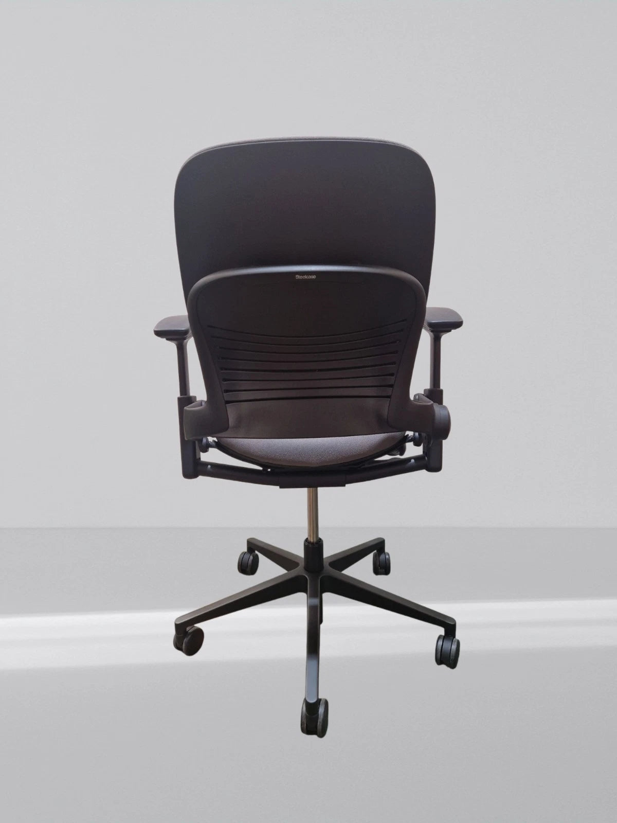 Steelcase leap v2 height adjustable arm in new Grey fabric