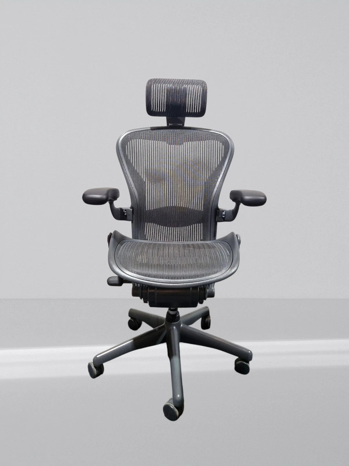 HERMAN MILLER AERON SIZE B FULLY LOADED WITH HEADREST REFURBISHED