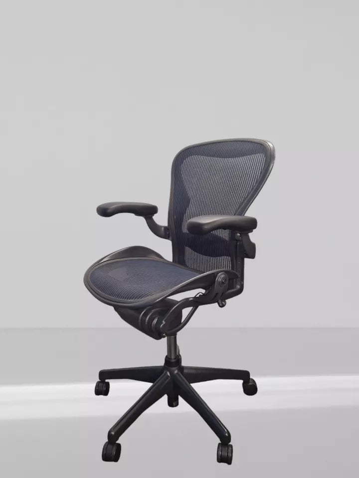 HERMAN MILLER AERON BLUE SIZE B FULLY REFURBISHED