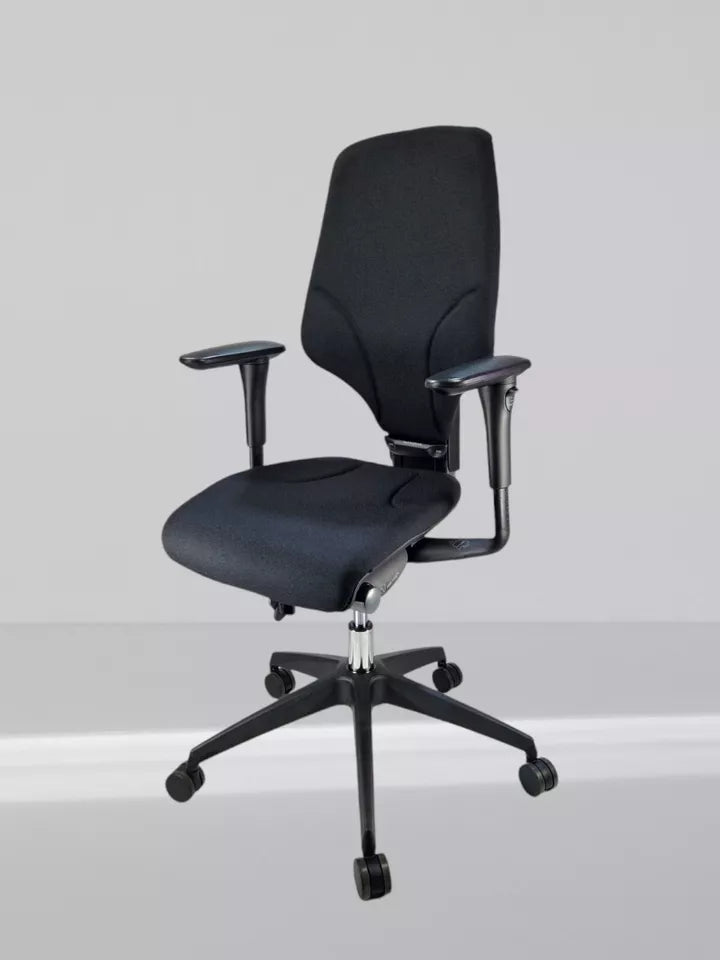 Giroflex G64 In New Black Fabric